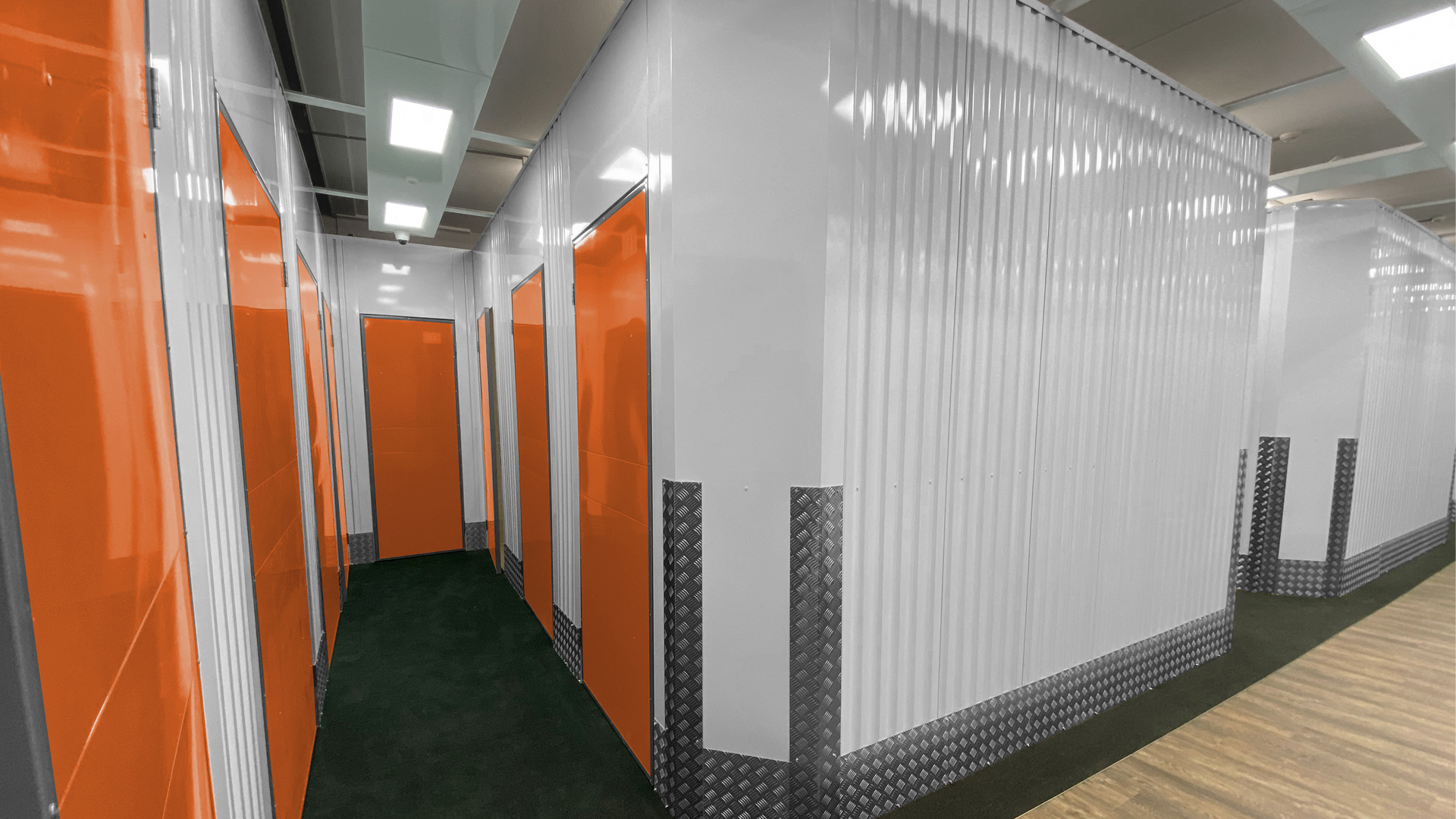 Unmanned Self Storage - SC Solutions BV